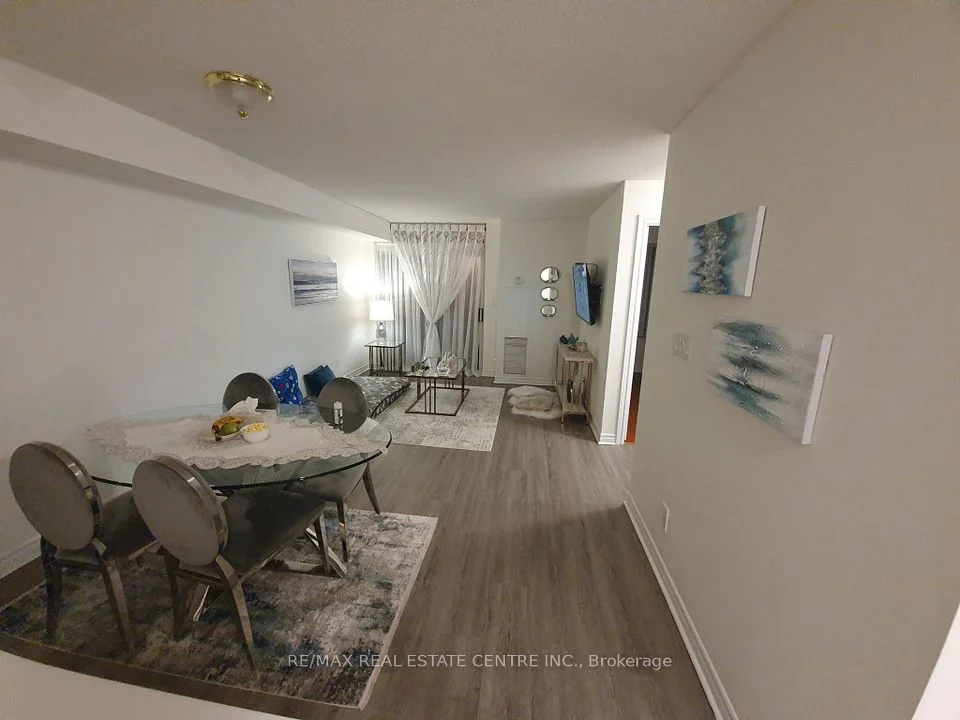 3880 Duke of York Boulevard 1705, Mississauga, ON L5B 4N7