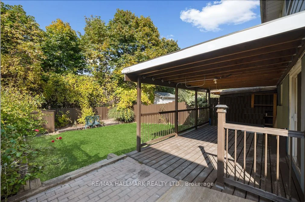 1917 Bonnymede Drive Ground, Mississauga, ON L5J 1E2