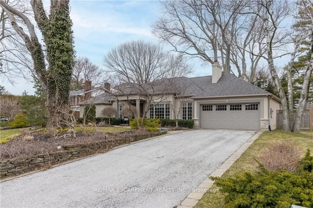 1315 CLEAVER Drive, Oakville, ON L6J 1W5