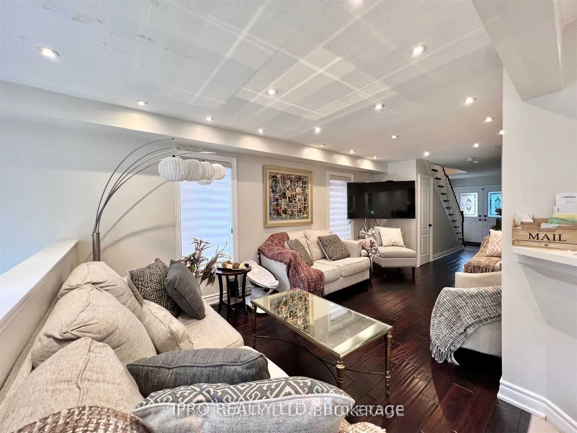 3362 Angel Pass Drive W, Mississauga, ON L5M 7K5