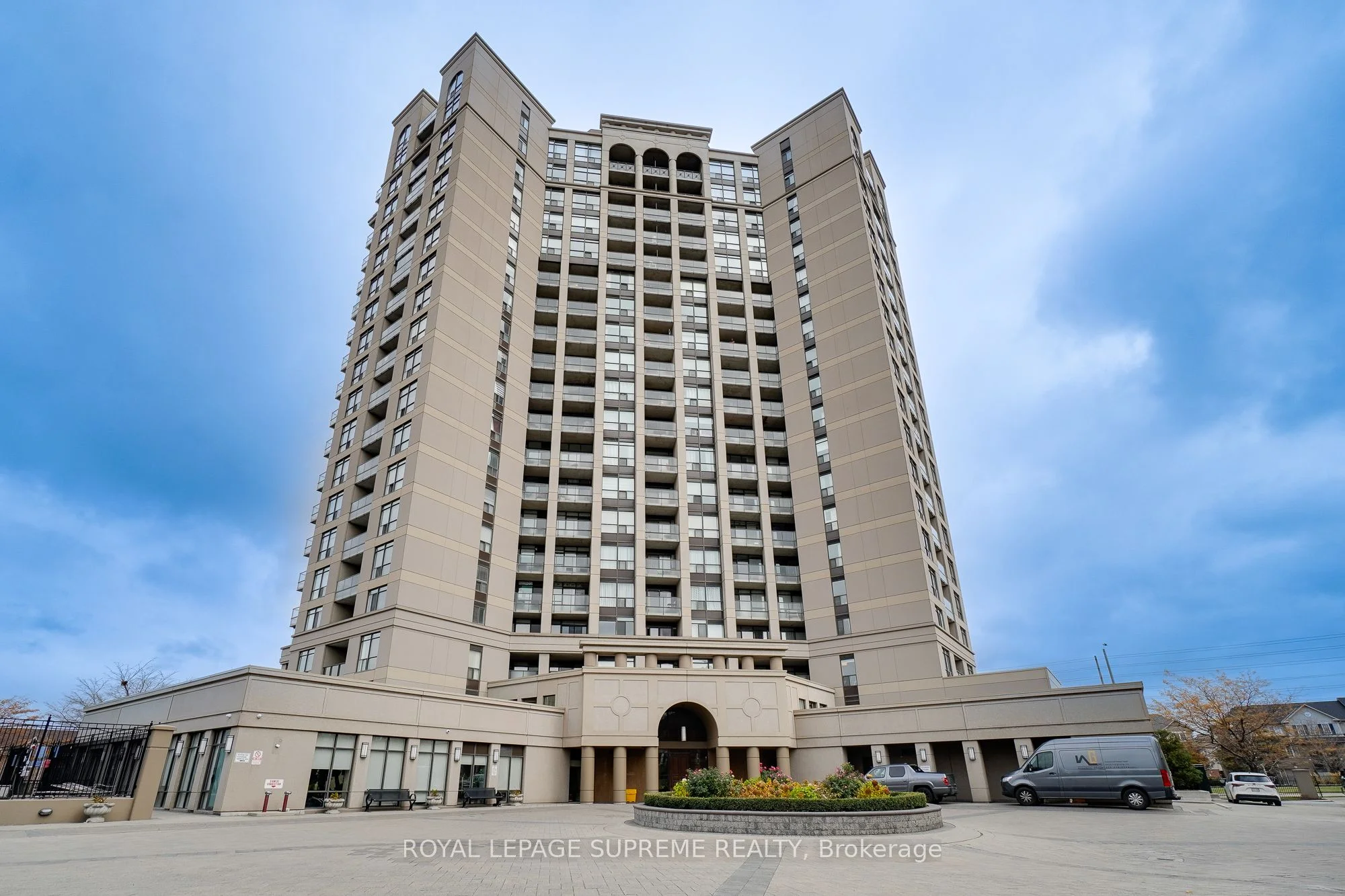 220 Forum Drive 310, Mississauga, ON L4Z 4K1