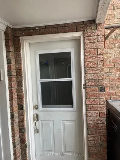 Semi-Detached in Mississauga