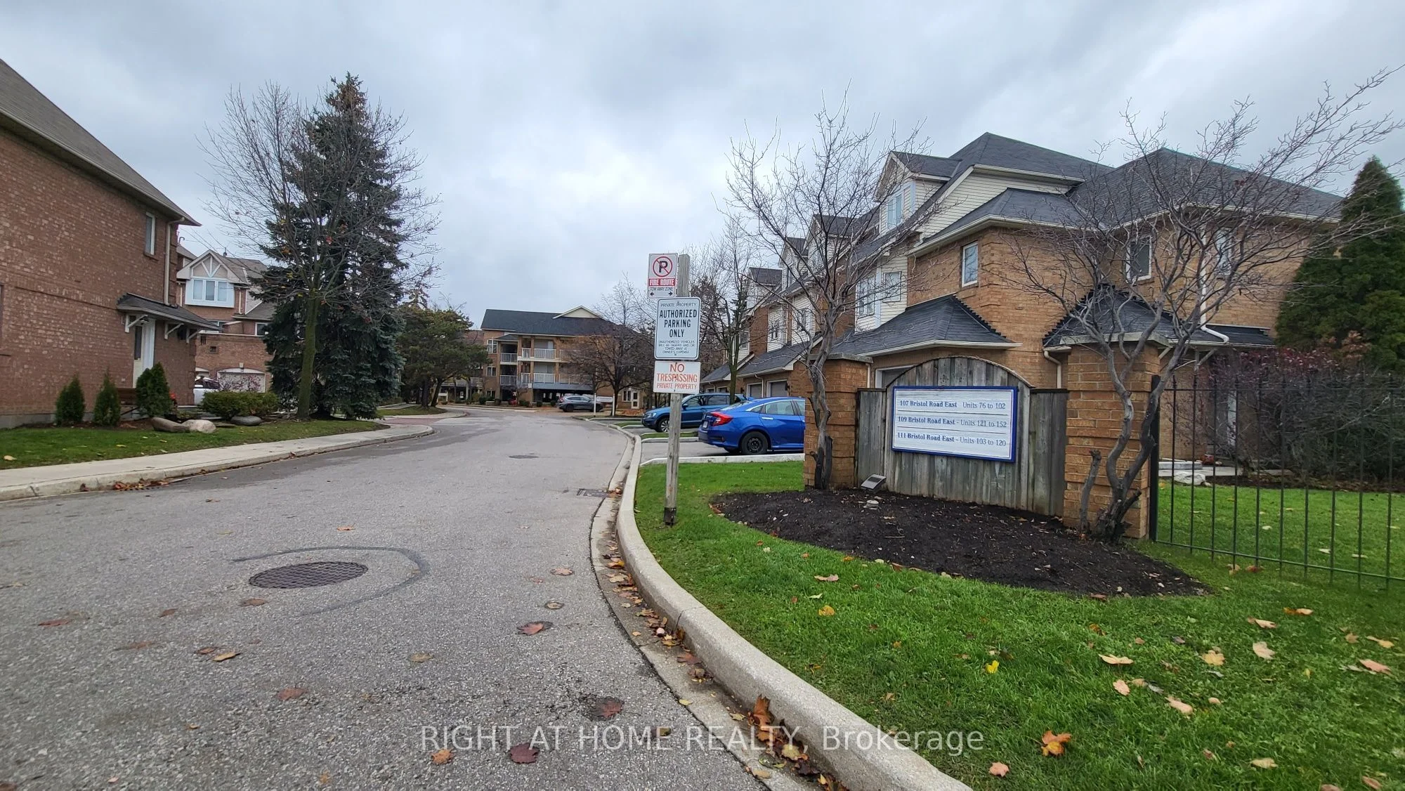 109 Bristol Road E 136, Mississauga, ON L4Z 3P6