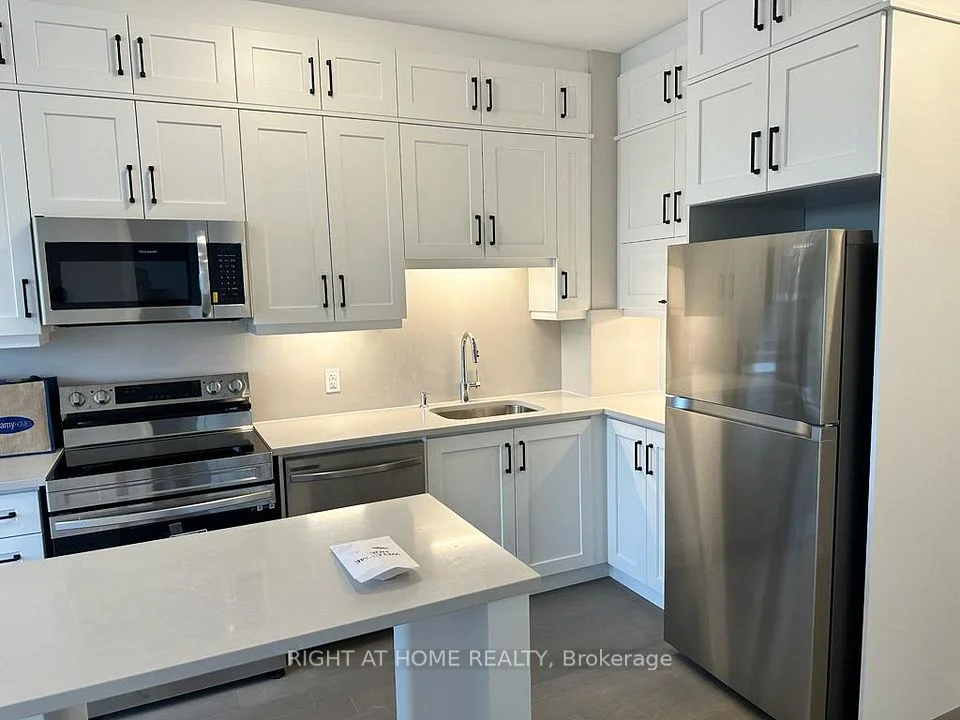 3265 Carding Mill Tr. Trail N 402, Oakville, ON L6M 0W6