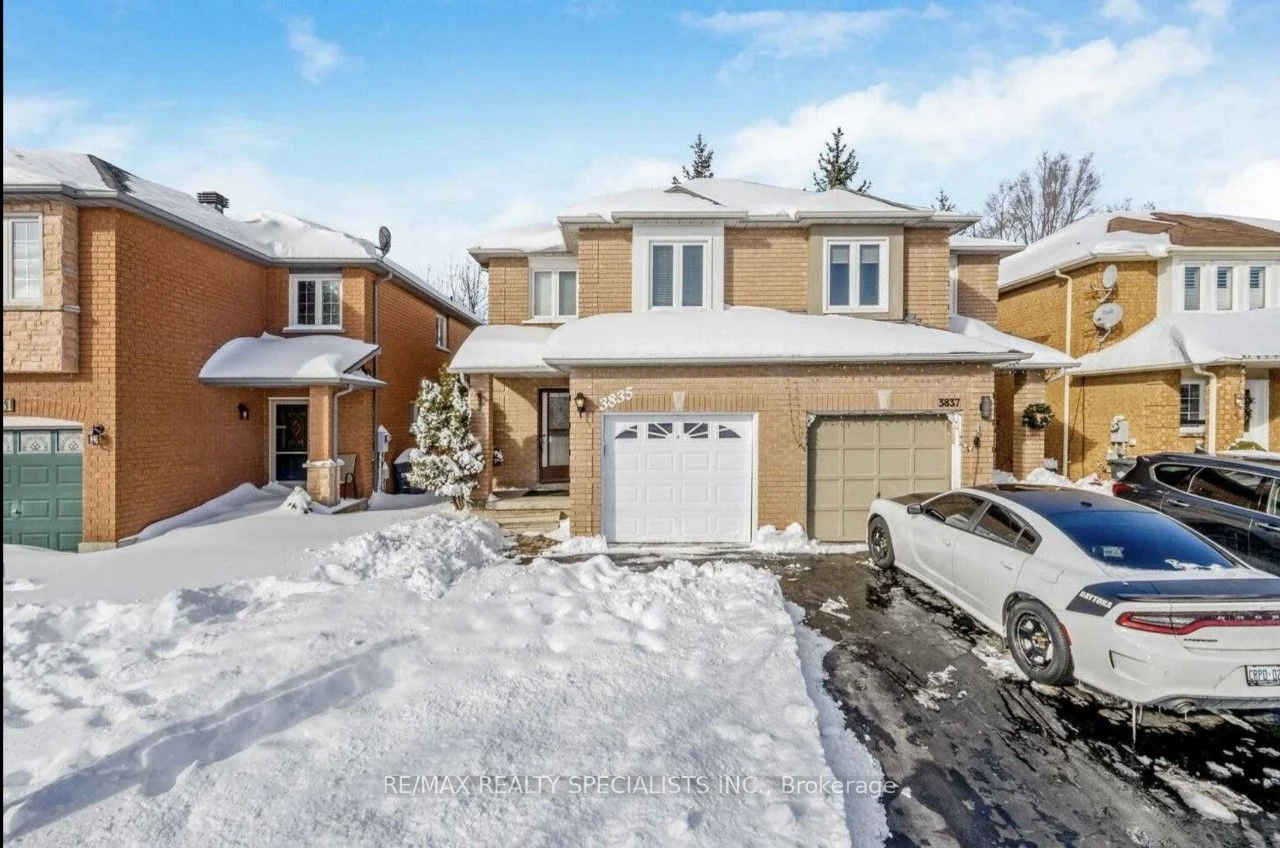 3835 Densbury Drive, Mississauga, ON L5N 6Z3