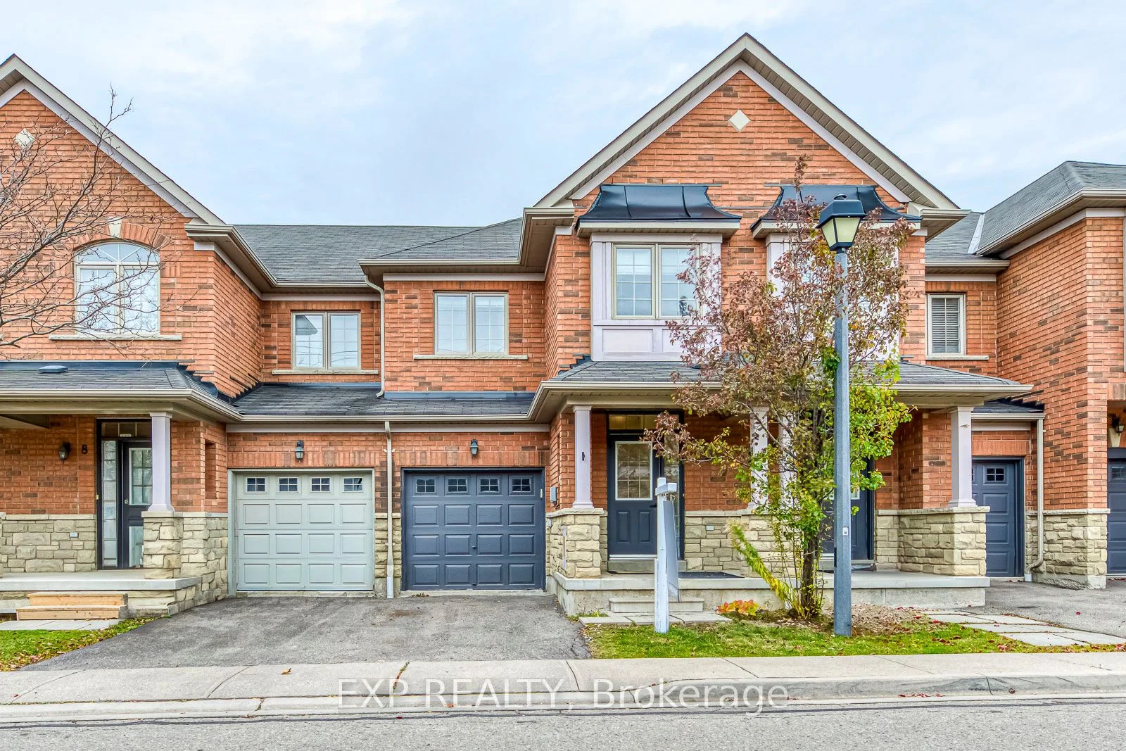 1015 Galesway Boulevard 10, Mississauga, ON L5V 0A8