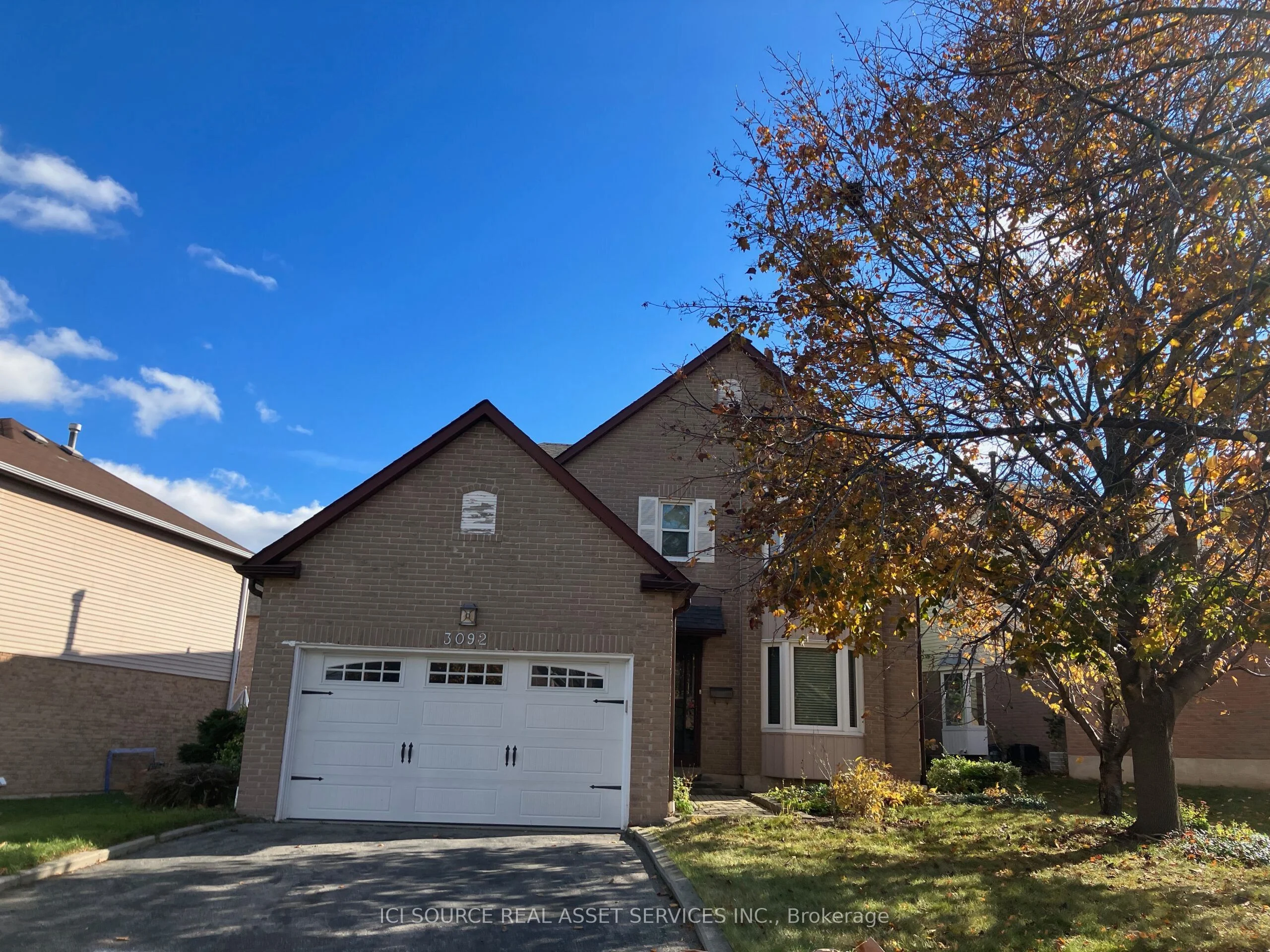 3092 Augusta Drive, Mississauga, ON L5N 5C9