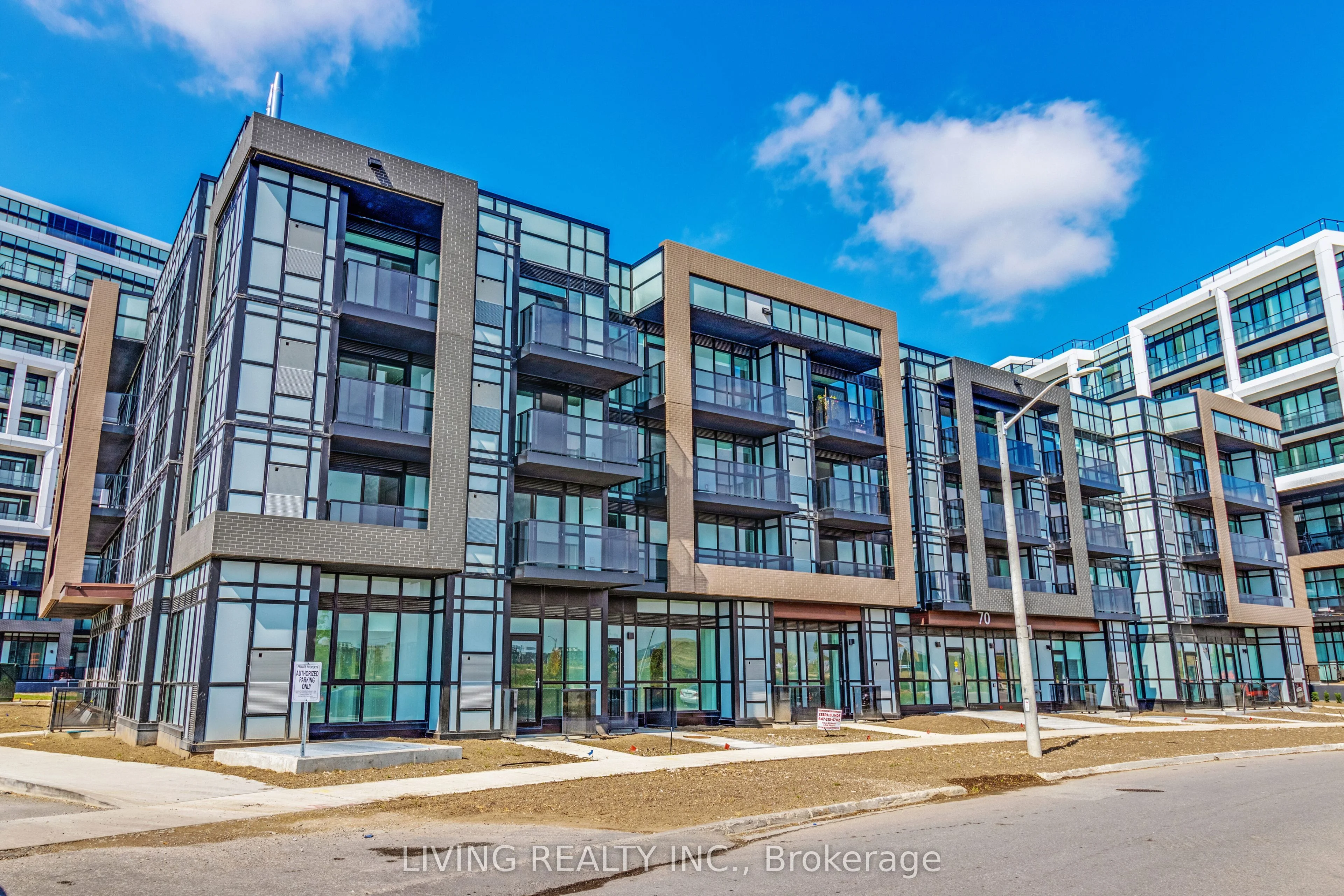 70 George Butchart Drive 313, Toronto W05, ON M4Y 0C9