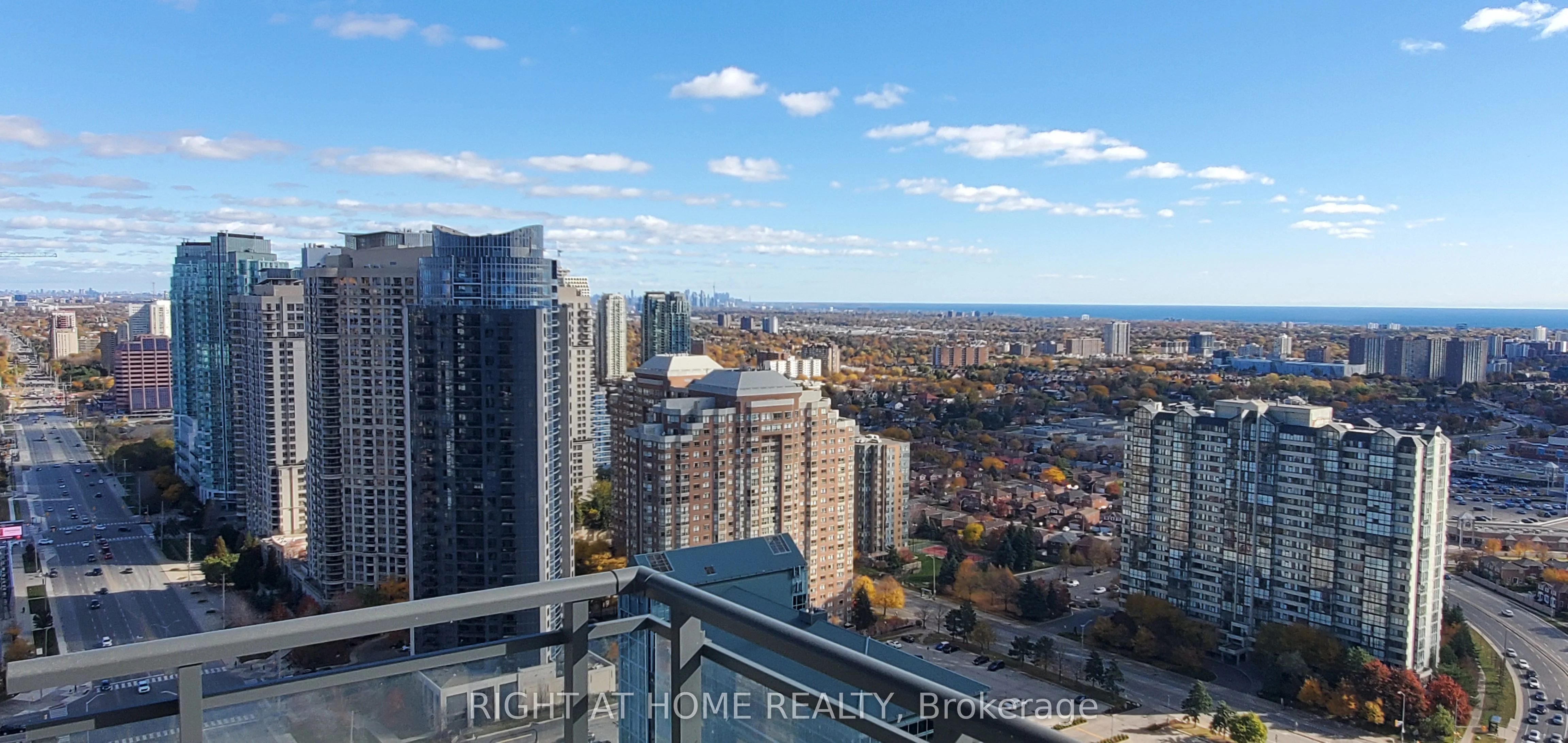 4011 Brickstone Mews Parkway N 2907, Mississauga, On L5b 0j7