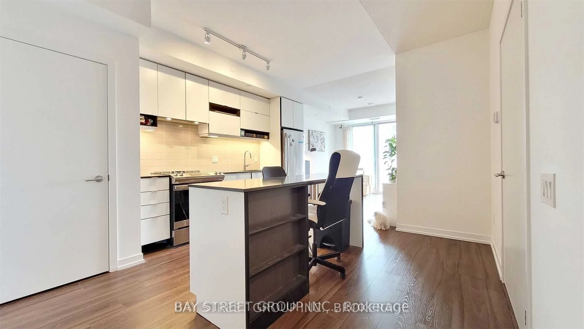 4065 Confederation Parkway 2911, Mississauga, On L5b 0l4