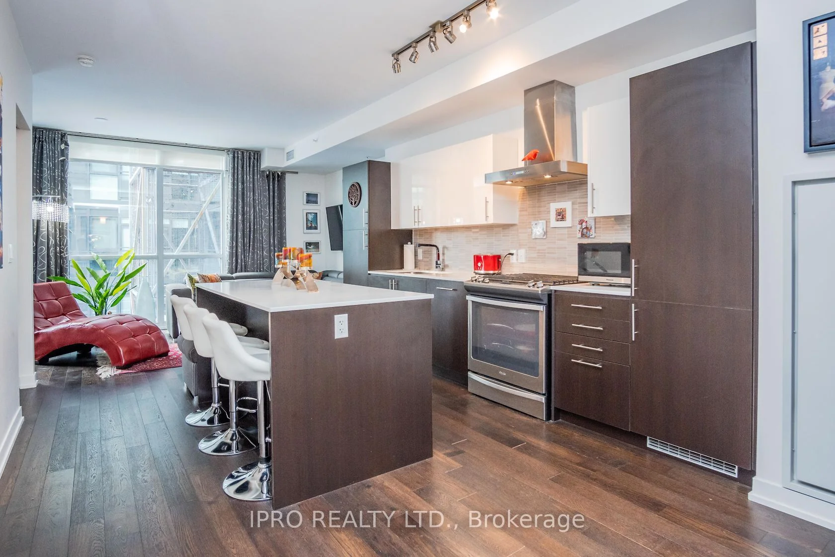 36 Howard Park Avenue 303, Toronto W01, On M6r 0a5