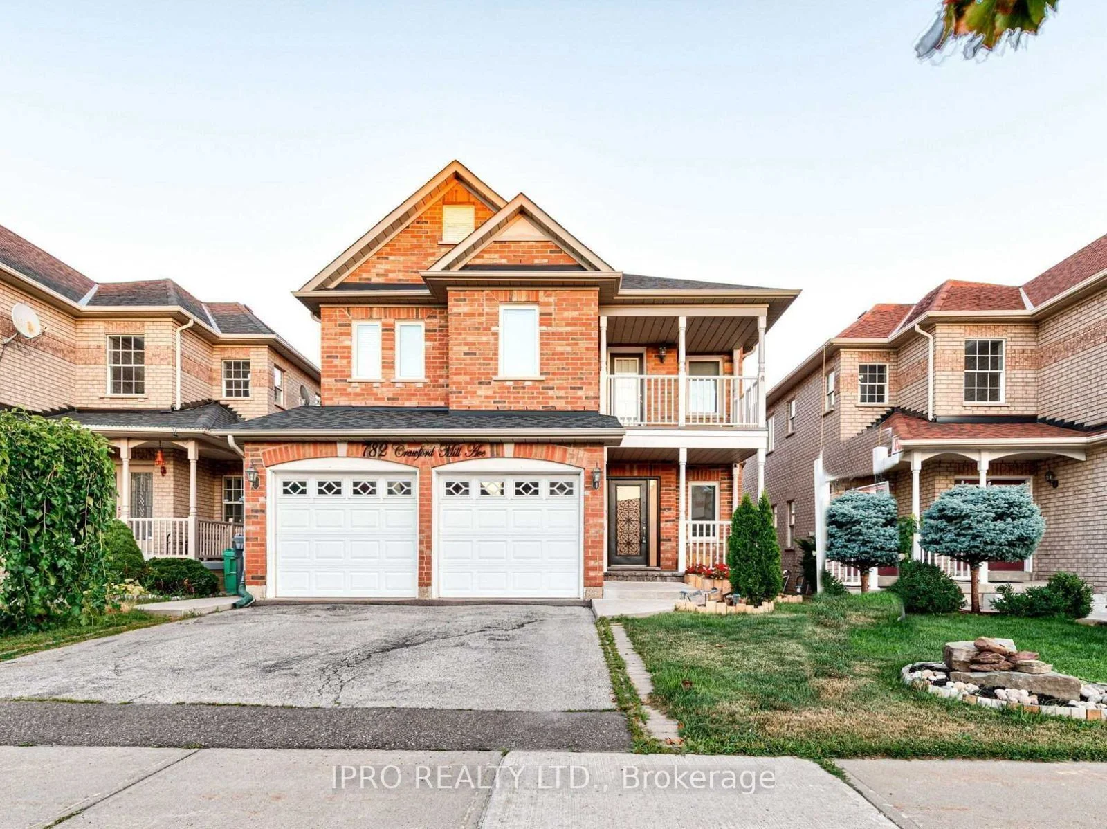 782 Crawford Mill Avenue, Mississauga, ON L5W 1B5