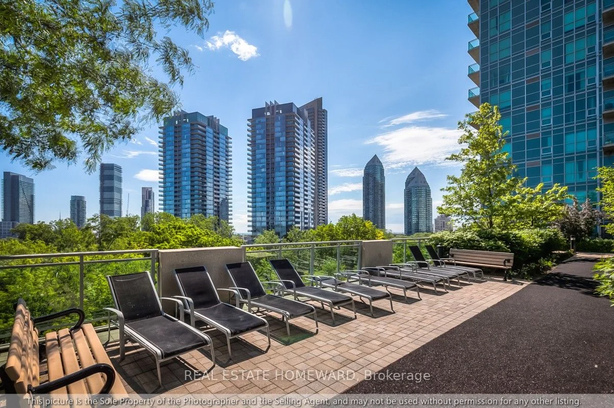 165 Legion Road 2734, Toronto W06, ON M8Y 0B3