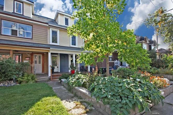 29 Golden Avenue, Toronto W01, ON M6R 2J4