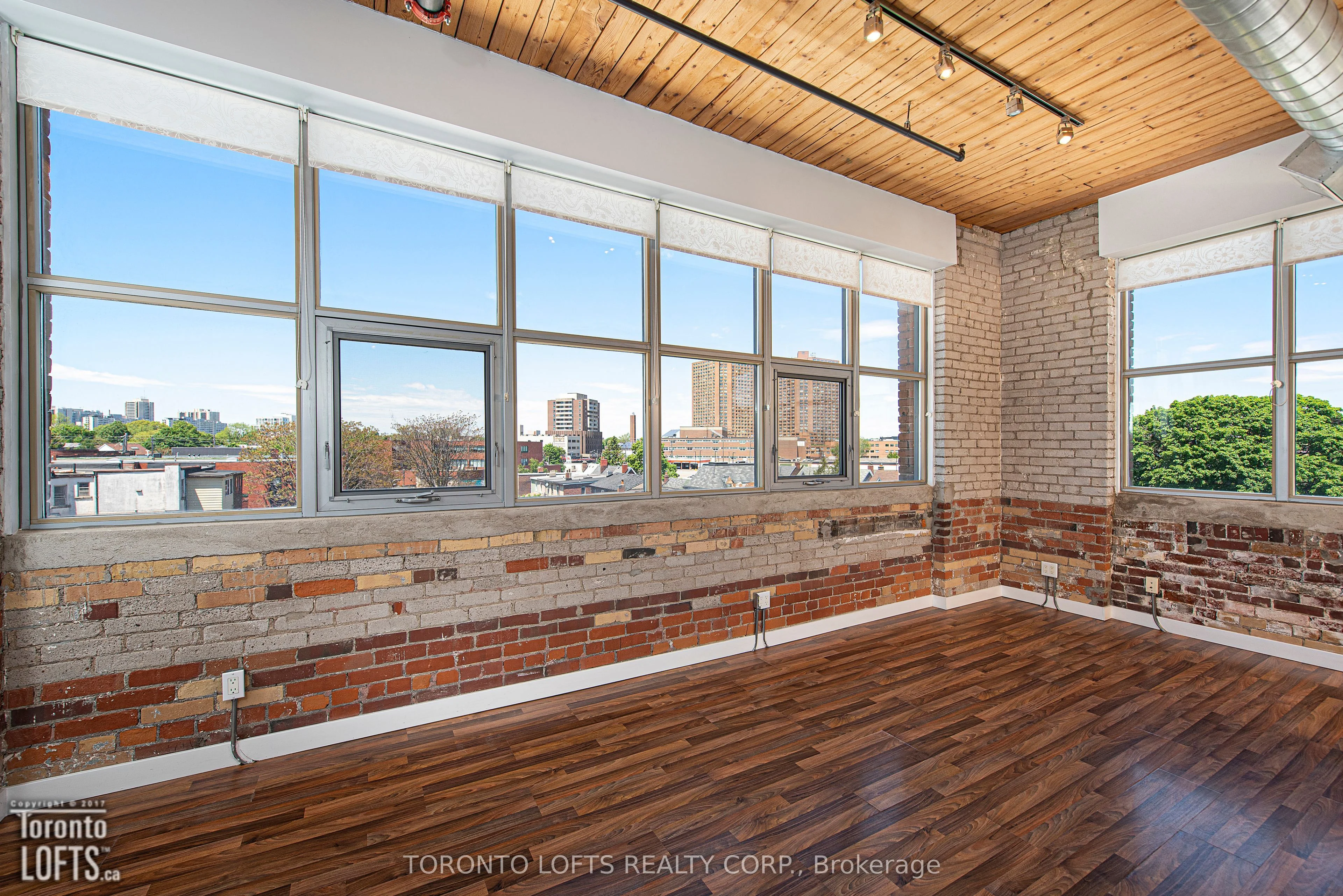 2154 Dundas Street W 502, Toronto W01, ON M6R 1X3