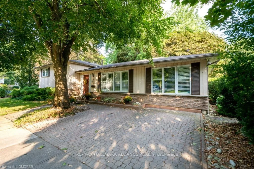 471 Anthony Drive, Oakville, On L6j 2k6