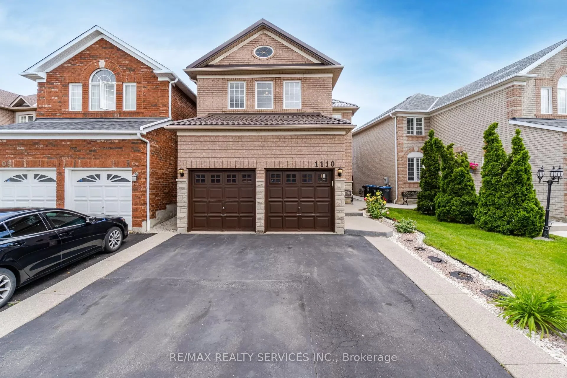 1110 Blueheron Boulevard, Mississauga, ON L5V 2J7