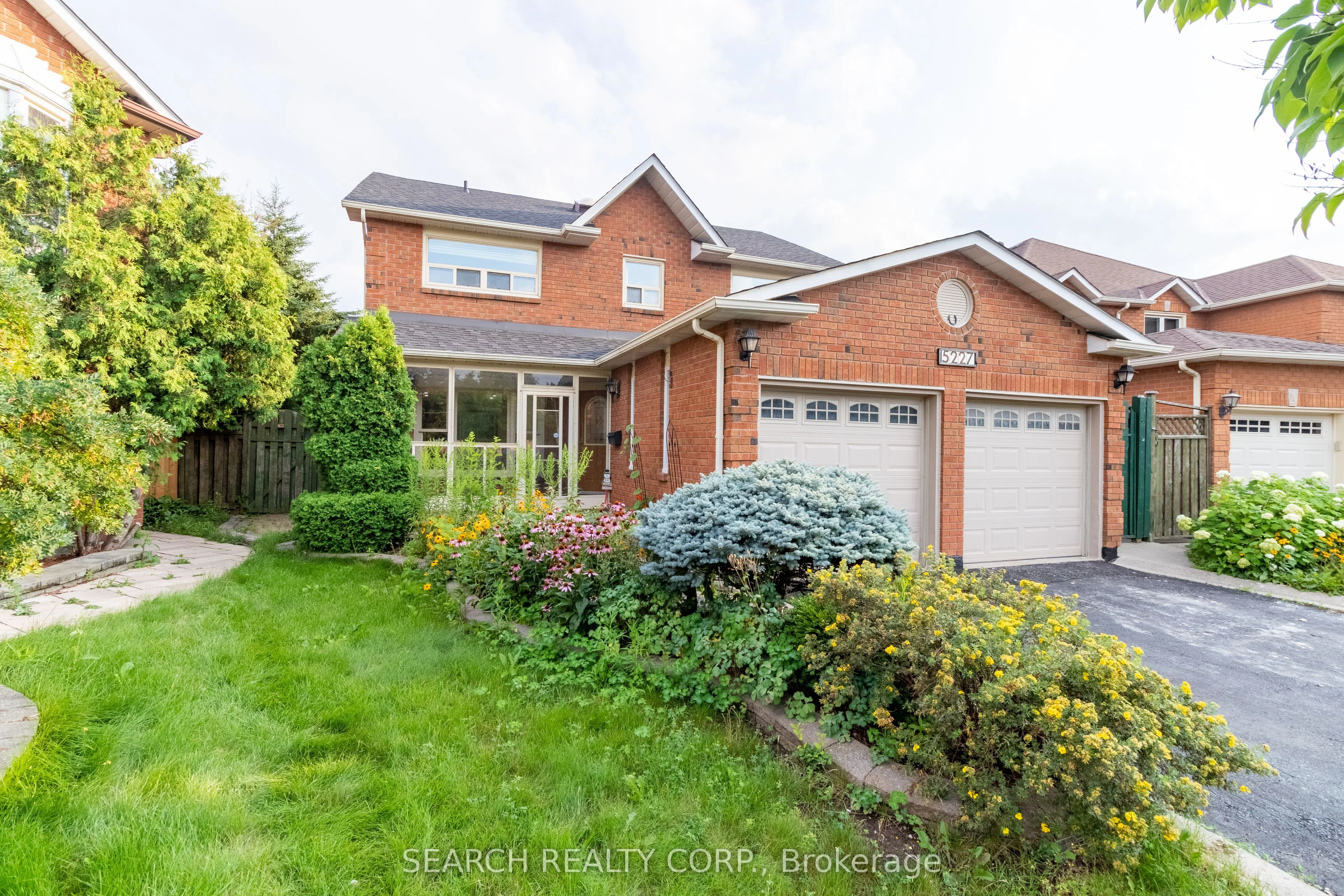 5227 Sundial Court, Mississauga, ON L5R 2T1