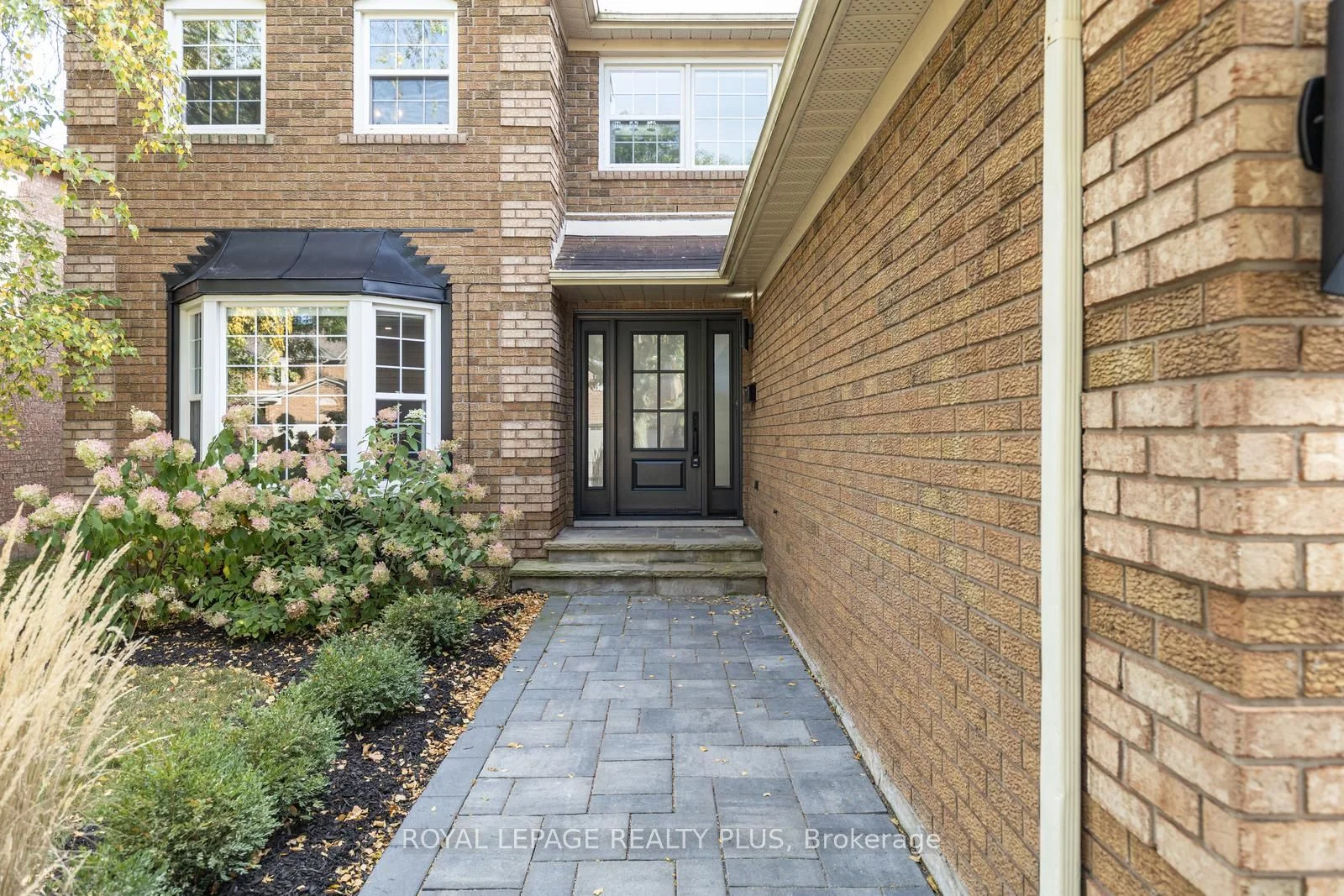 Detached in Oakville