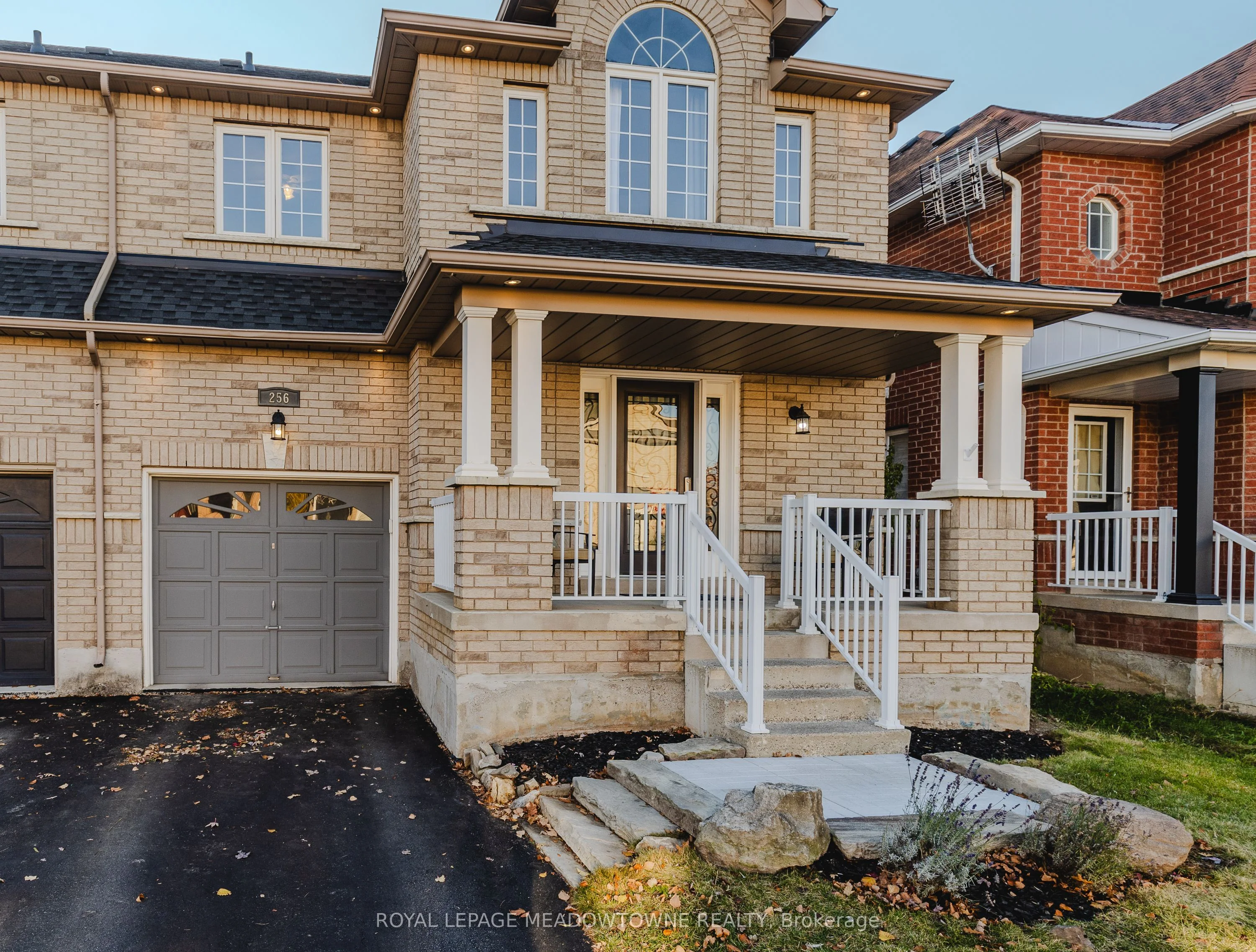 256 FASKEN Court, Milton, ON L9T 6S8