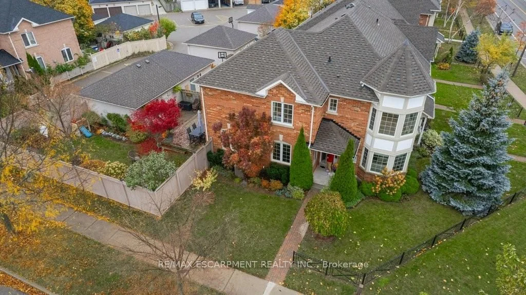 2176 FOURTH Line 35, Oakville, ON L6M 3T2