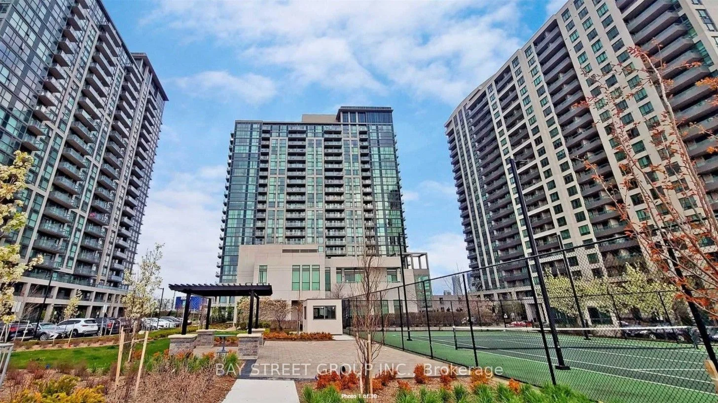339 Rathburn Road W 2002, Mississauga, ON L5B 0C8