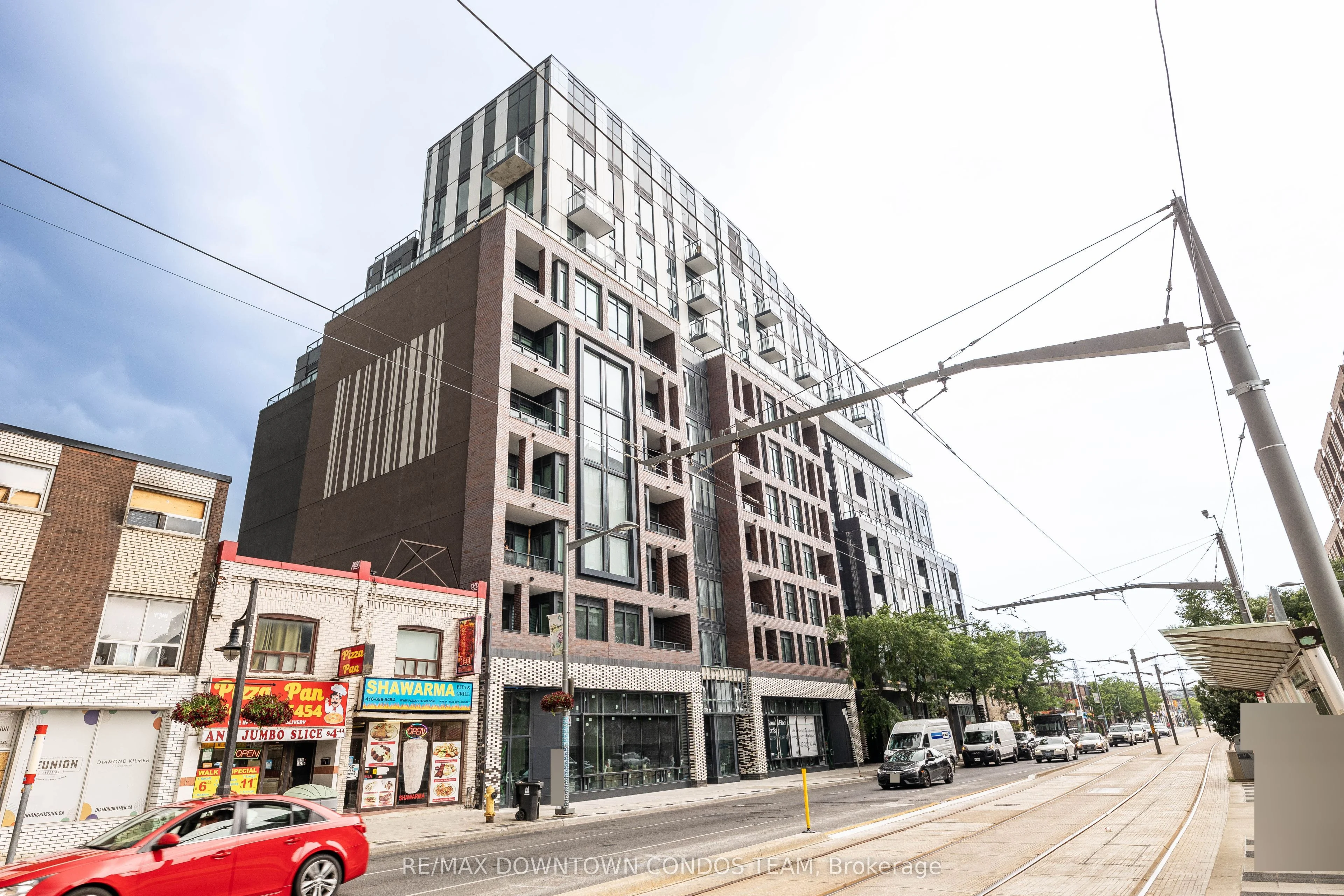 1808 St Clair Avenue W 1007, Toronto W03, ON M6N 1J5