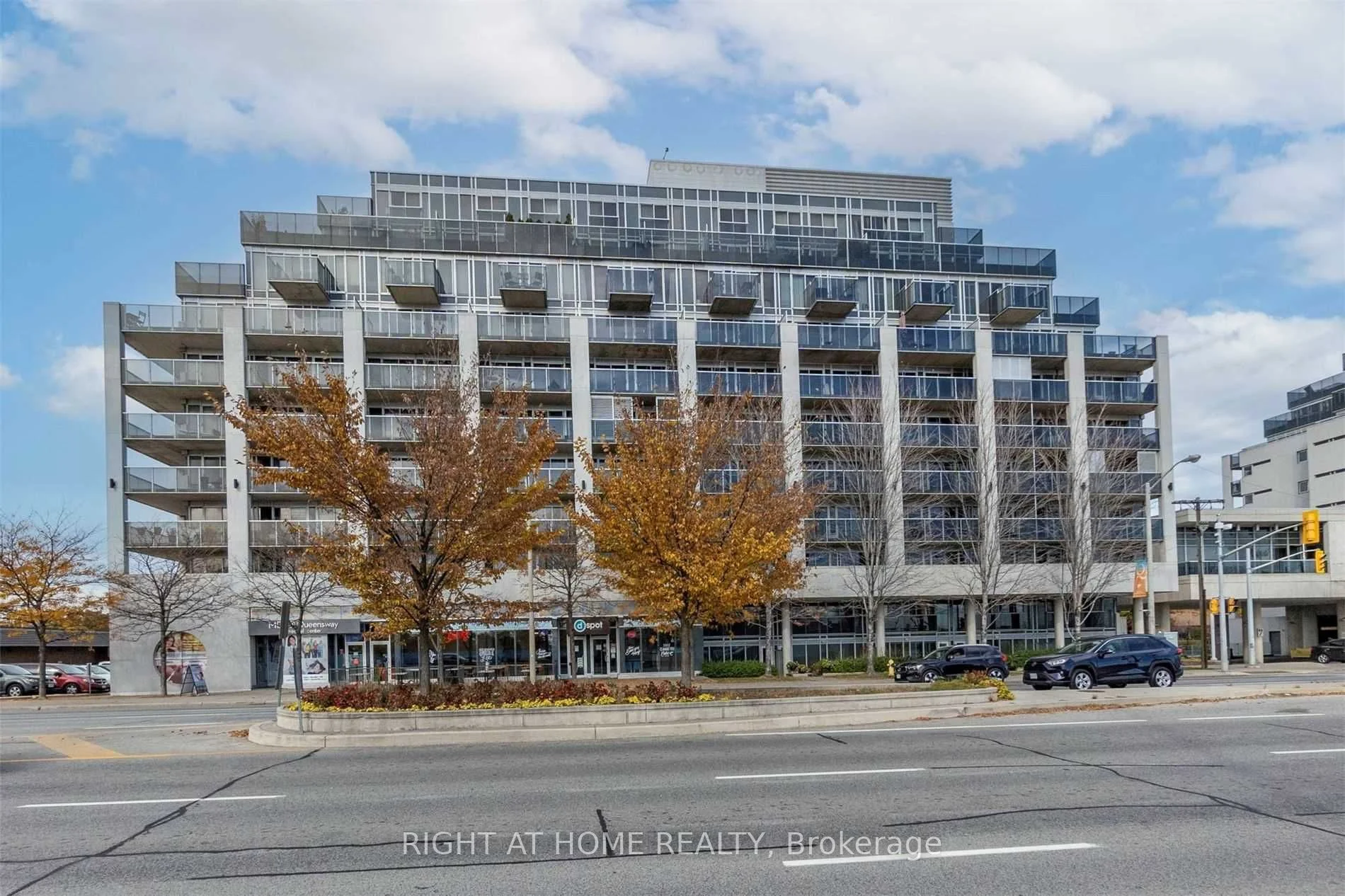 1050 The Queensway Avenue 808, Toronto W08, On M8z 0a8
