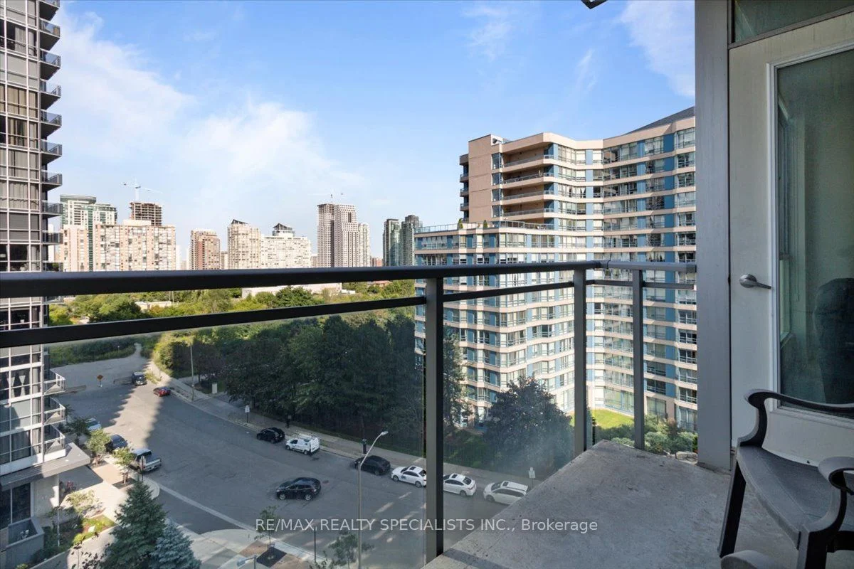 225 Webb Drive 805, Mississauga, ON L5B 4P2