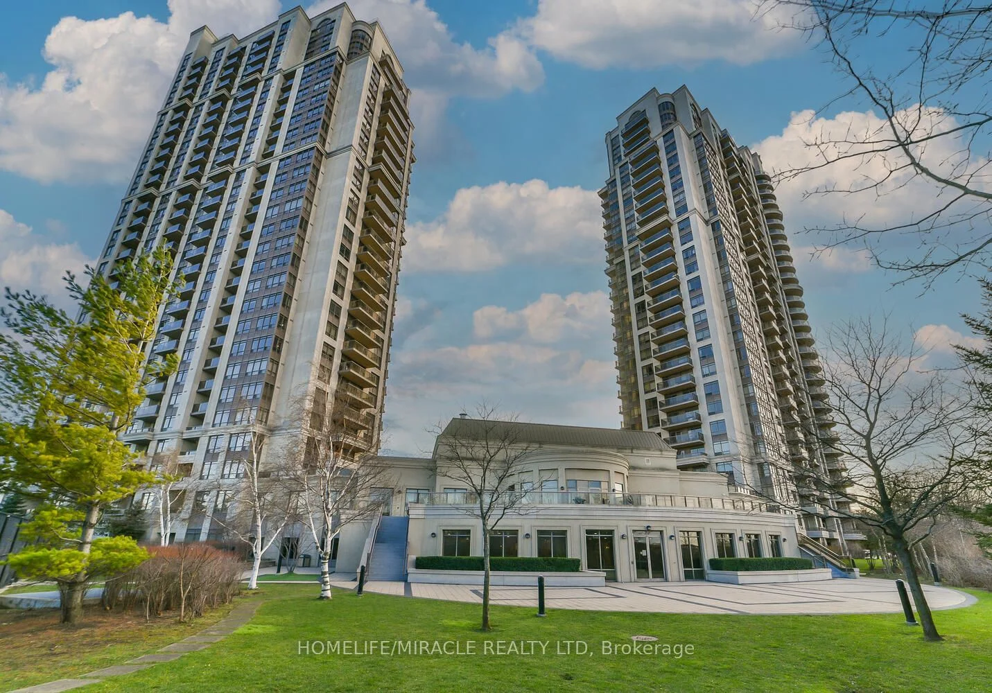 700 Humberwood Boulevard 2220, Toronto W10, On M9w 7j4