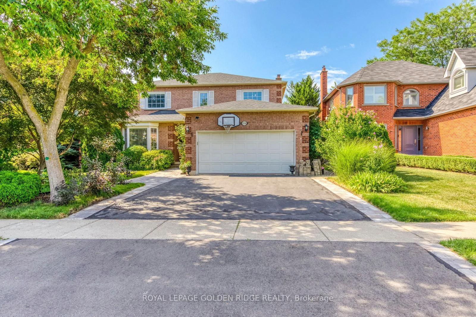 2719 Rosewood Lane, Oakville, ON L6J 7M3