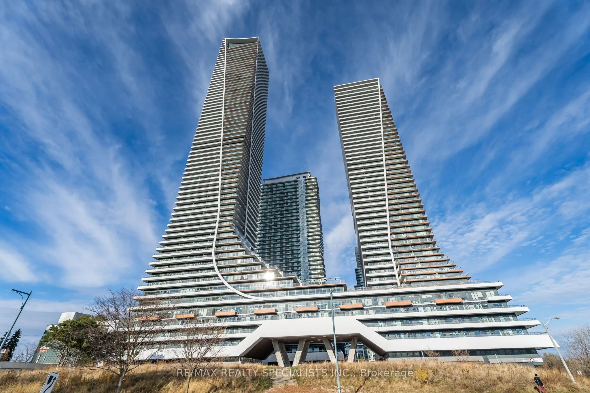 30 Shore Breeze Drive Lph09a, Toronto W06, On M8v 0j1