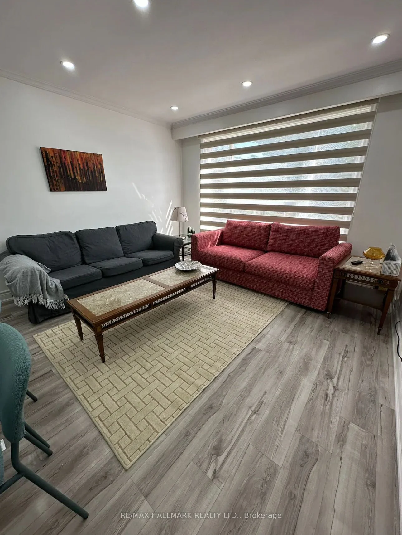 20 Holwood Avenue Main, Toronto W03, On M6m 1p5