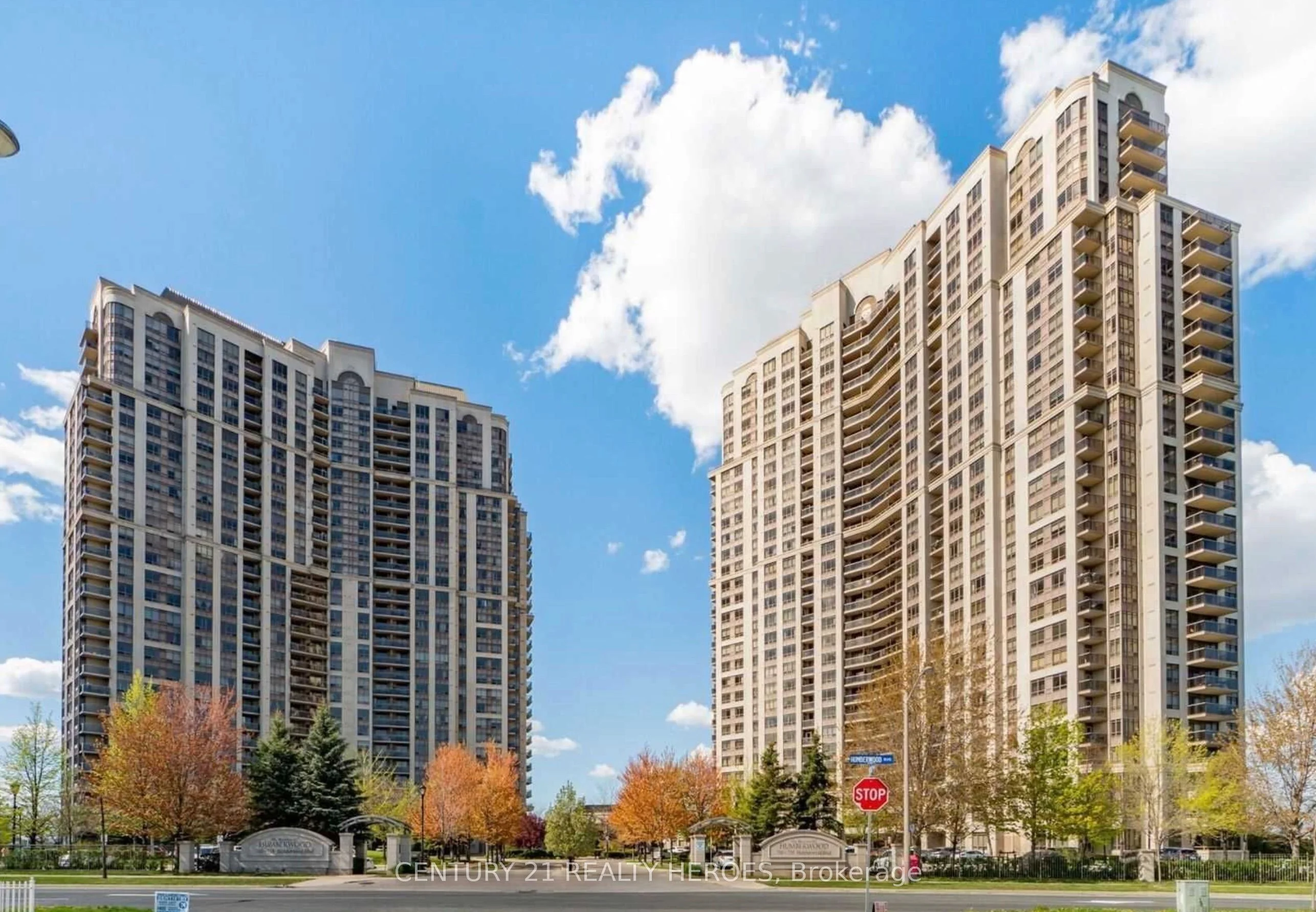 700 Humberwood Boulevard 1726, Toronto W10, On M9w 7j4
