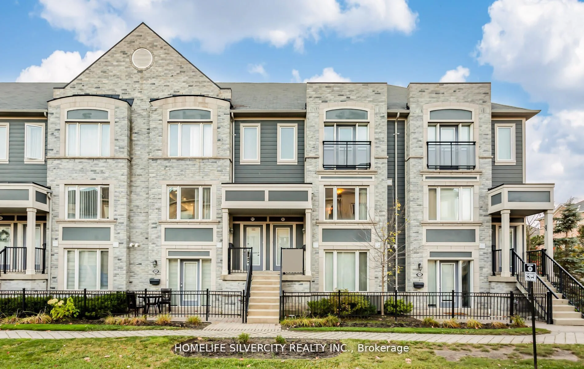 5650 Winston Churchill Boulevard 93, Mississauga, On L5m 0l7