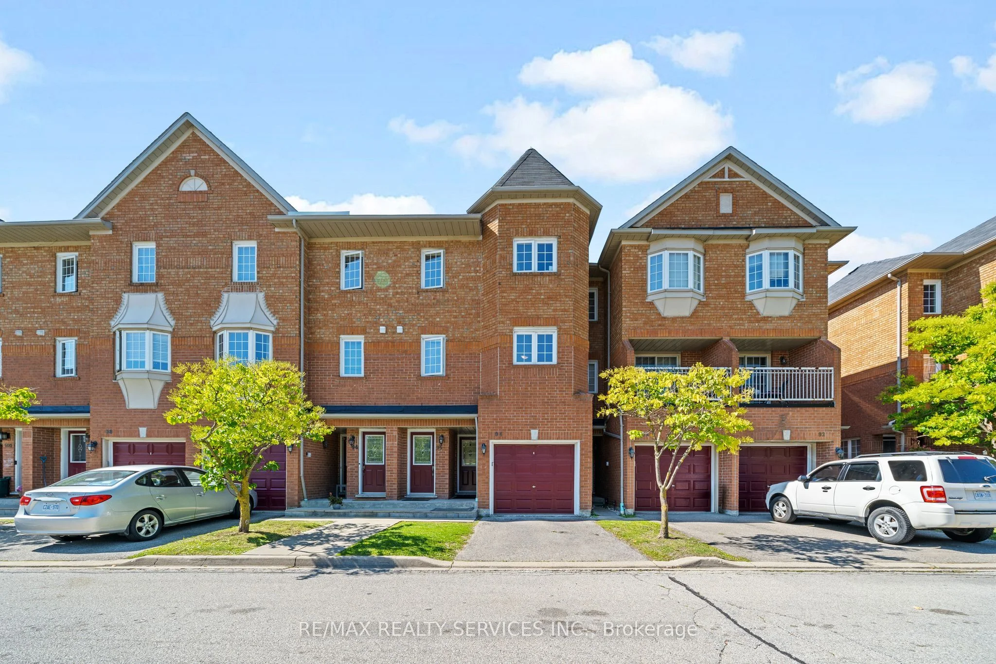 6950 Tenth Line W 94, Mississauga, On L5n 6y1