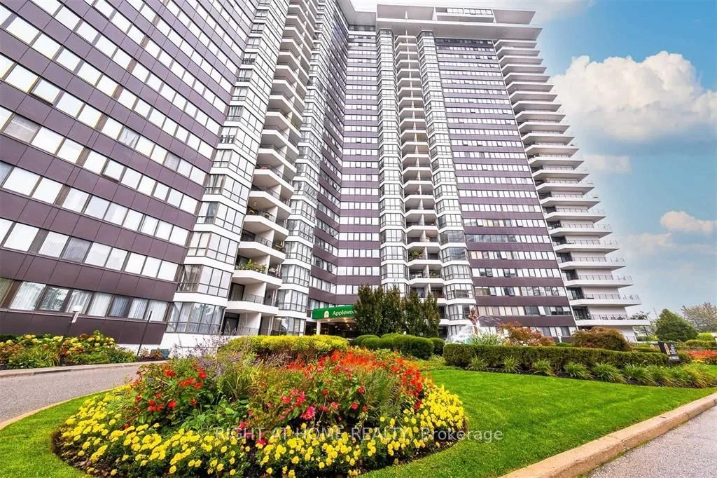 1333 Bloor Street 1018, Mississauga, ON L4Y 3T6