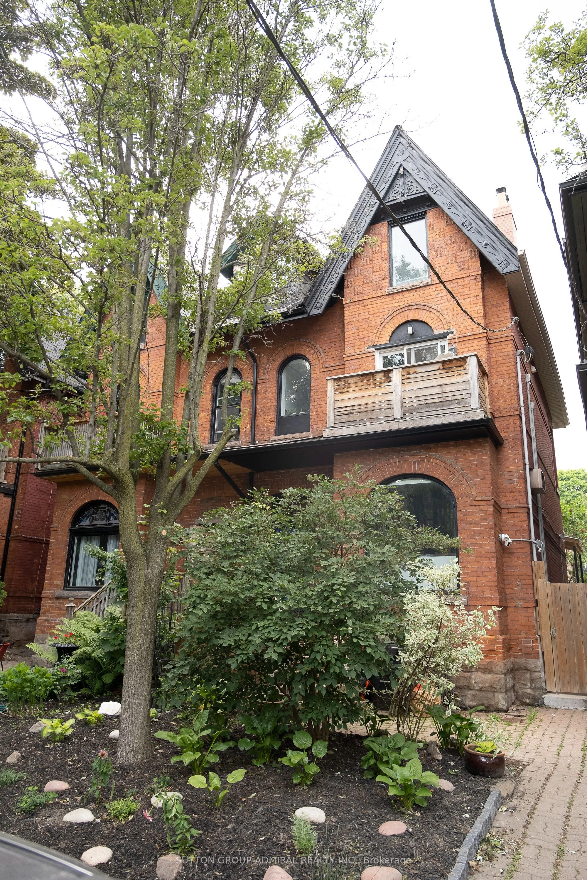 44 Leopold Street 2-upper, Toronto W01, On M6k 1j9