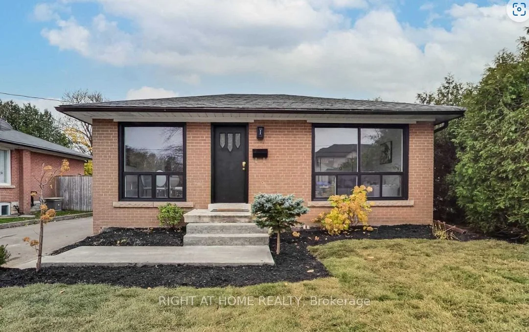 224 Felan Avenue W Main, Oakville, On L6k 2x6
