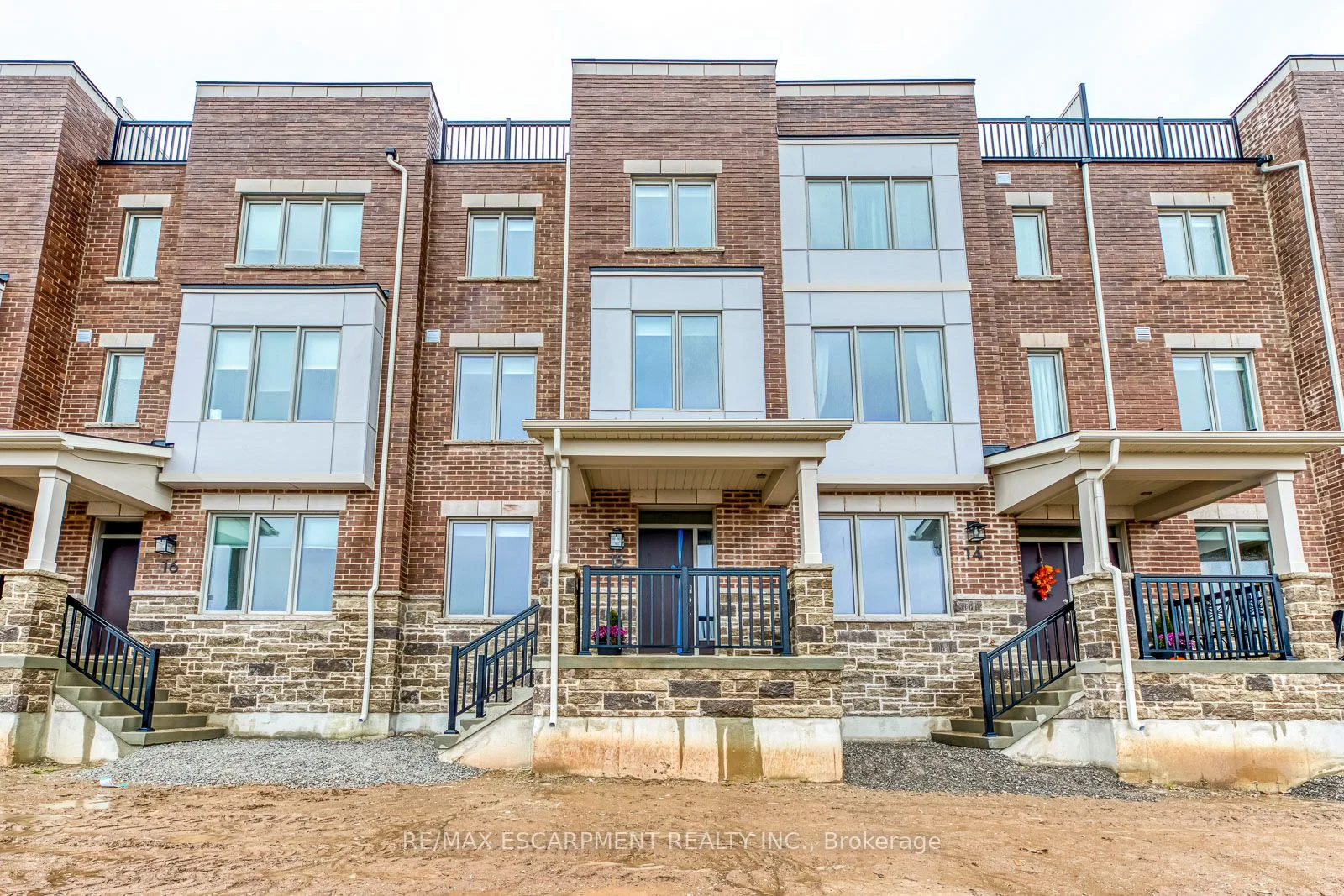 3070 John Mckay Boulevard 15, Oakville, On L6h 4k5