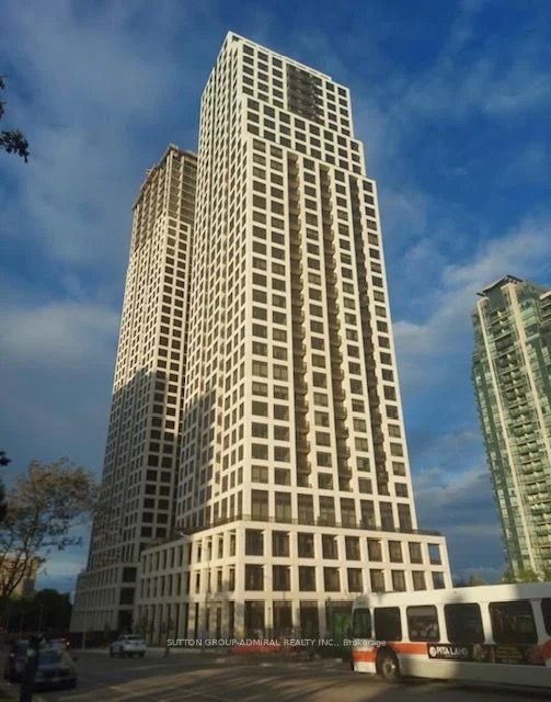36 Elm Drive W 2302, Mississauga, On L3x 0k8