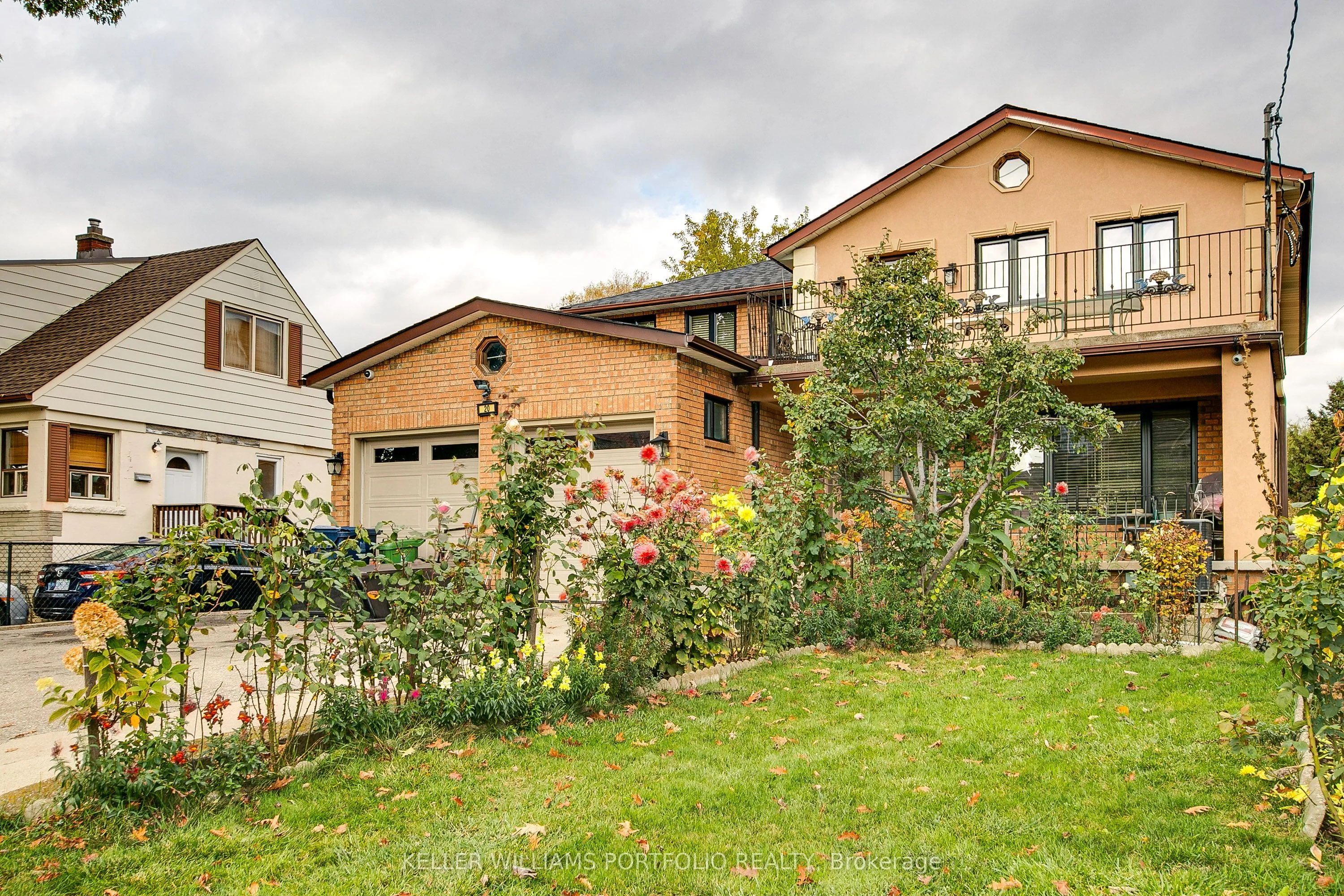 20 Montesson Street Bsmt, Toronto W08, On M9b 1c4
