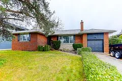 271 Wales Crescent Main fl, Oakville, ON L6L 3X7