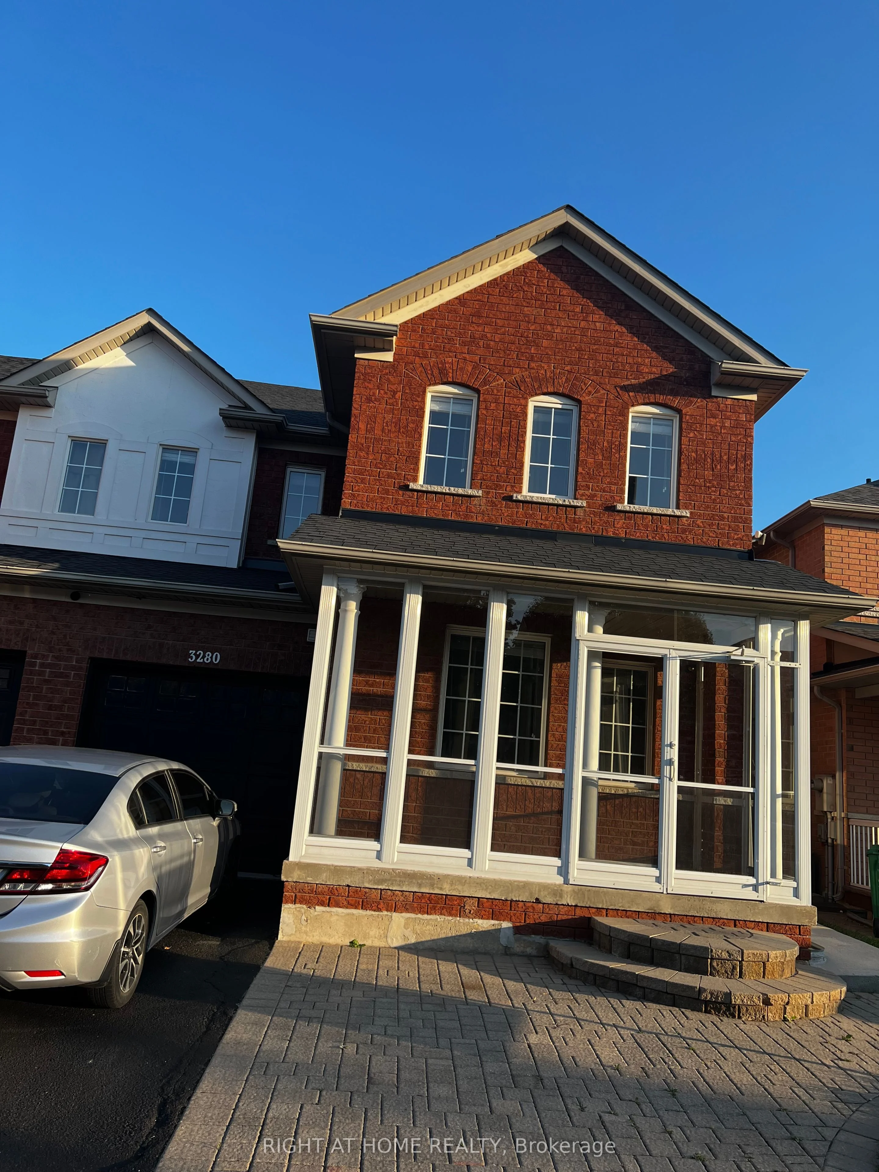 3280 Camberwell Drive Upper, Mississauga, ON L5M 6T2
