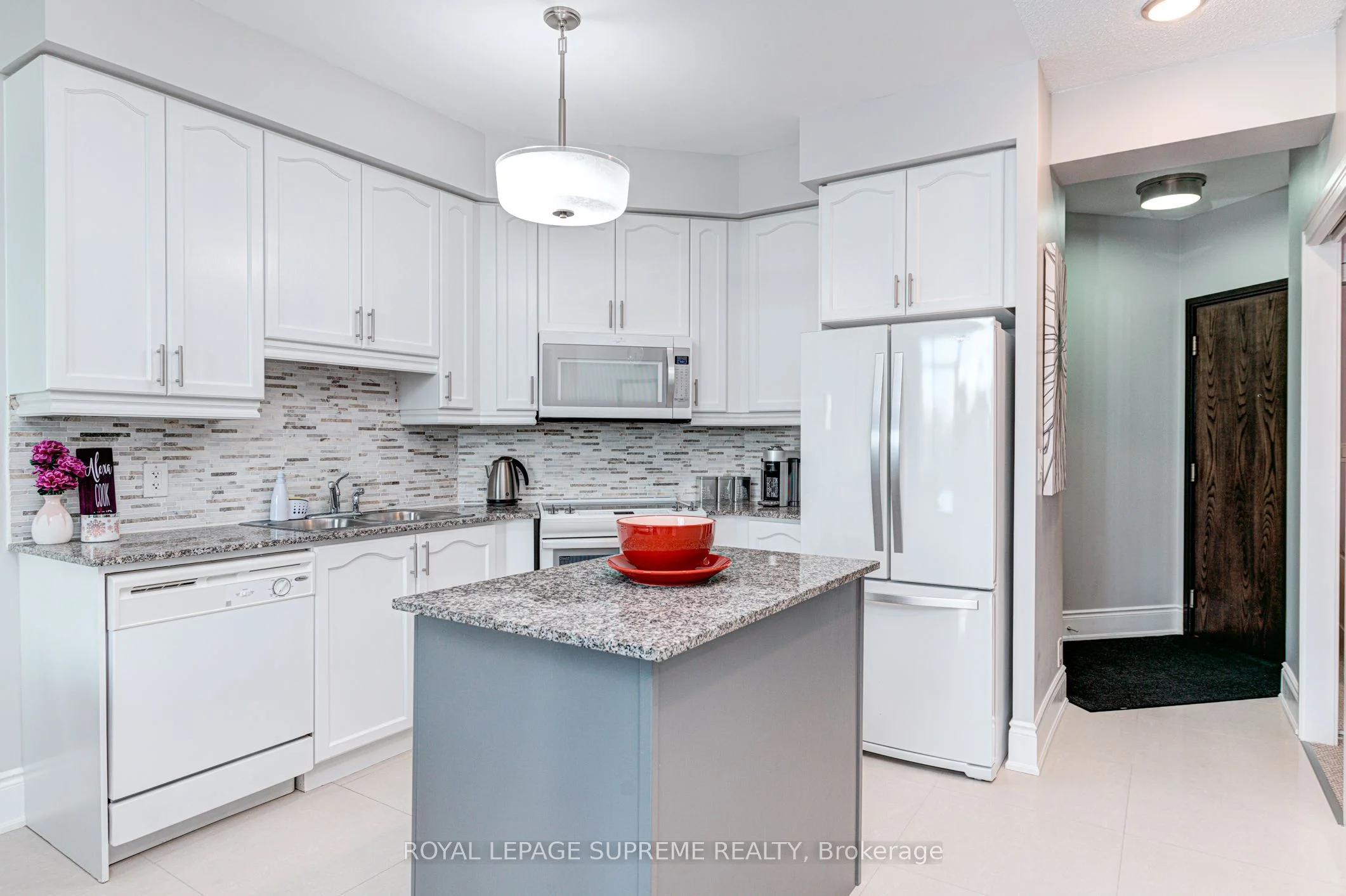 80 absolute Avenue 504, Mississauga, ON L4Z 0A5