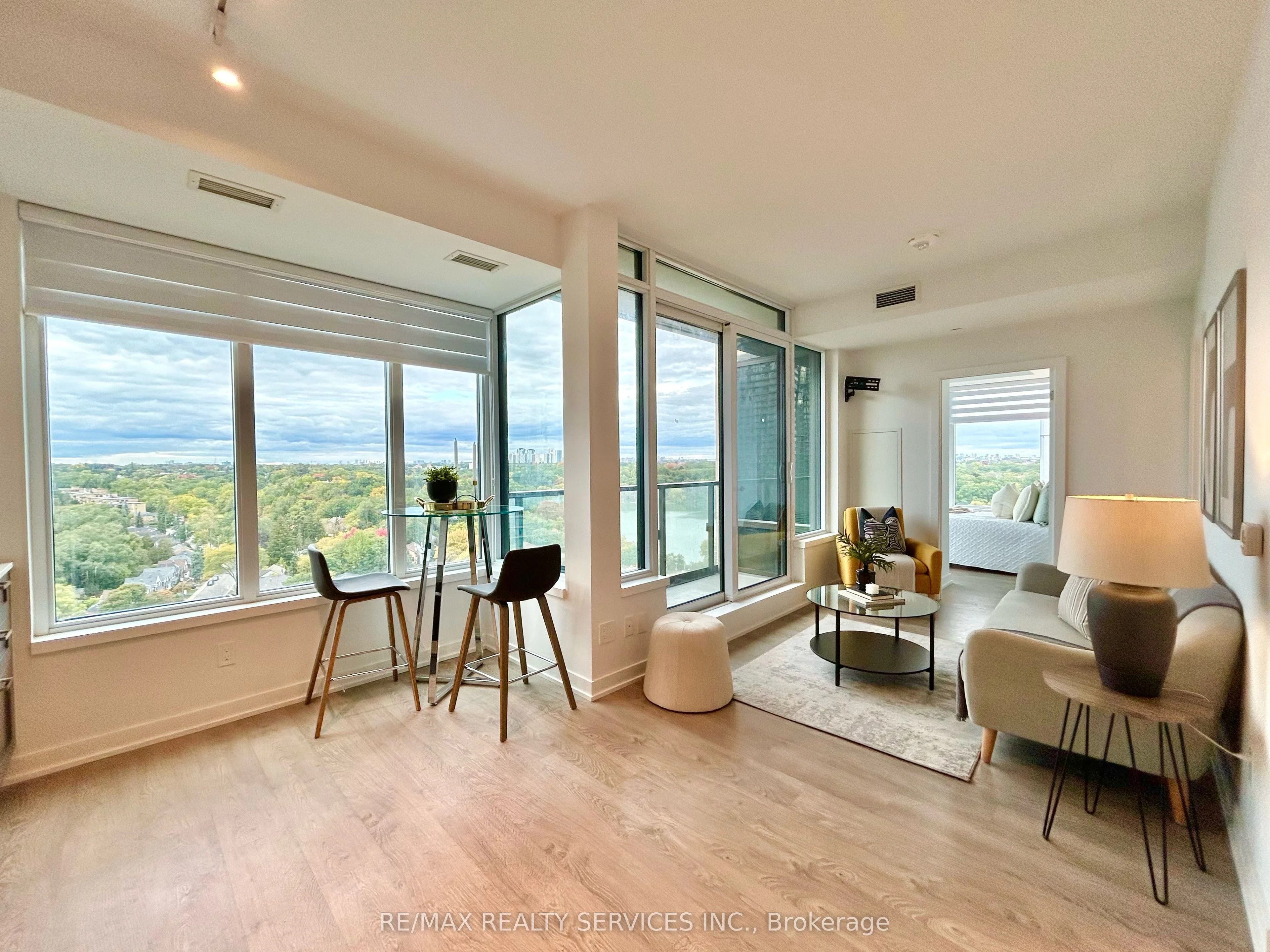 1926 Lake Shore Boulevard W #1902, Toronto W01, ON M6S 1A1