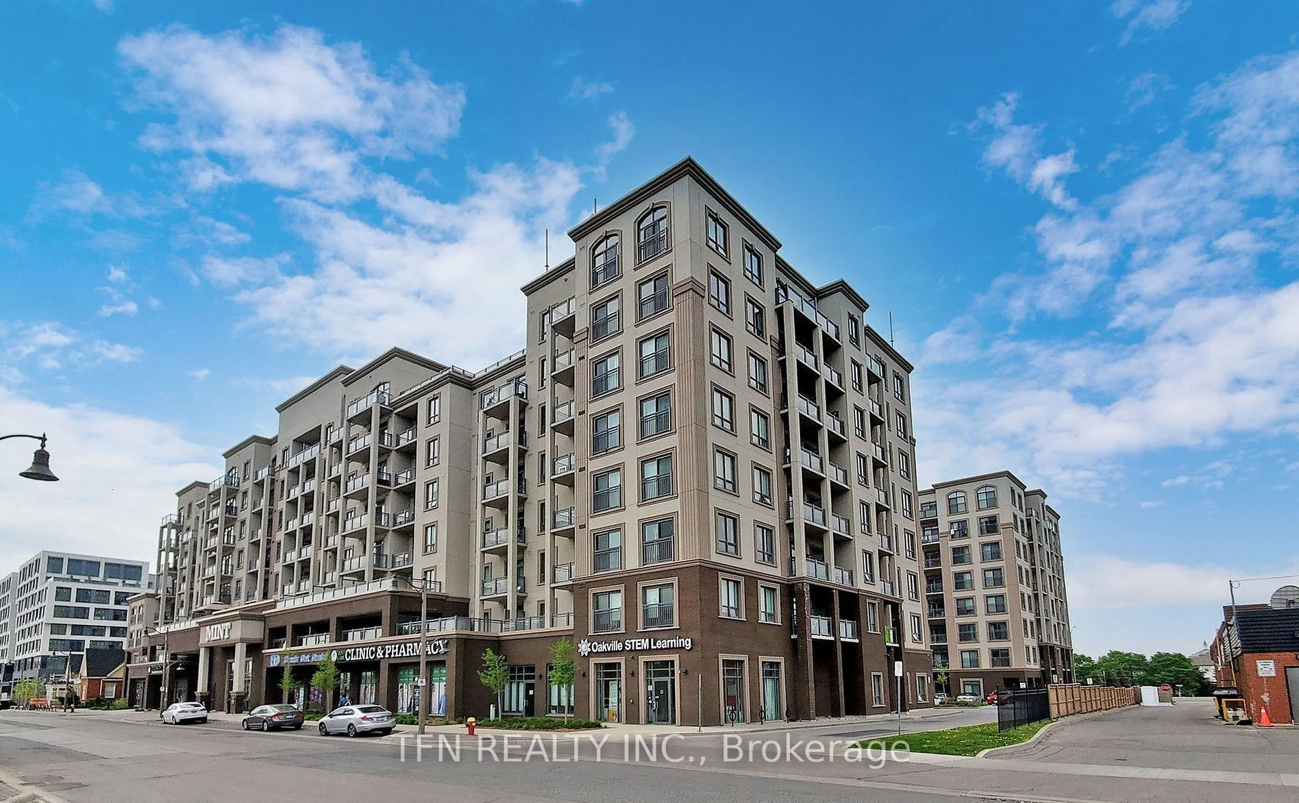 2486 Old Bronte Road 610, Oakville, ON L6M 0Y4