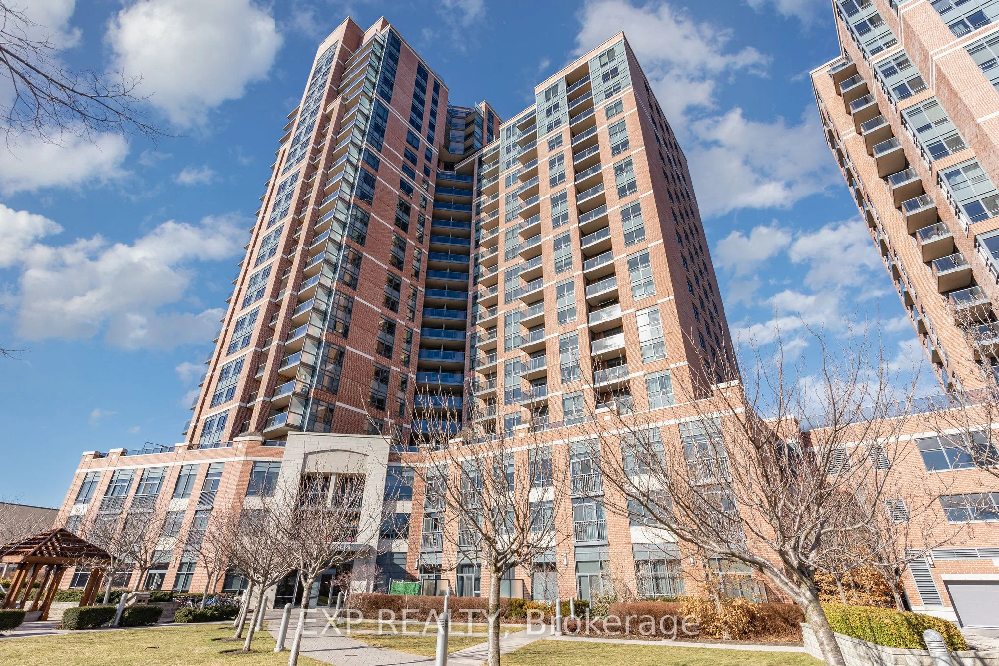 60 Heintzman Street 541, Toronto W02, On M6p 5a1