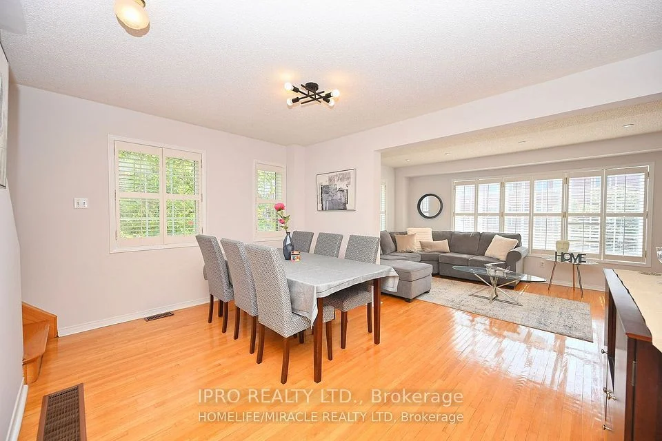 6880 Medowvale Town Centre S 48, Mississauga, ON L5N 7T4