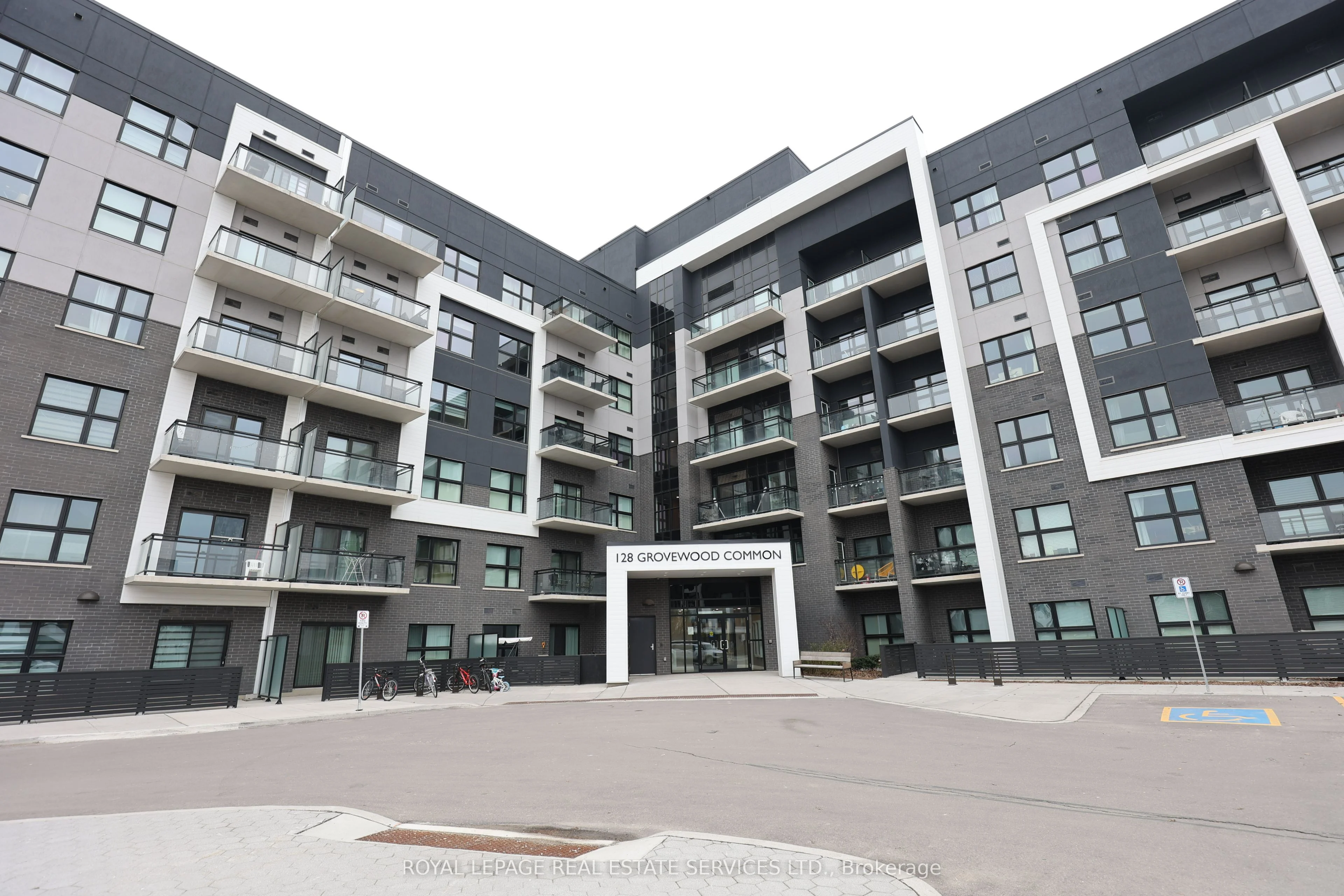 #425 128 Grovewood Common, Oakville, On, L6h 0x3
